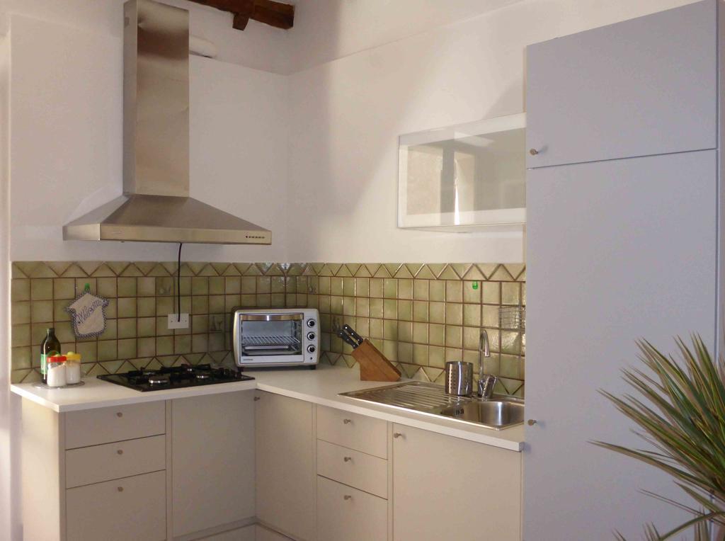 Old Town Apartment Алгеро Екстериор снимка